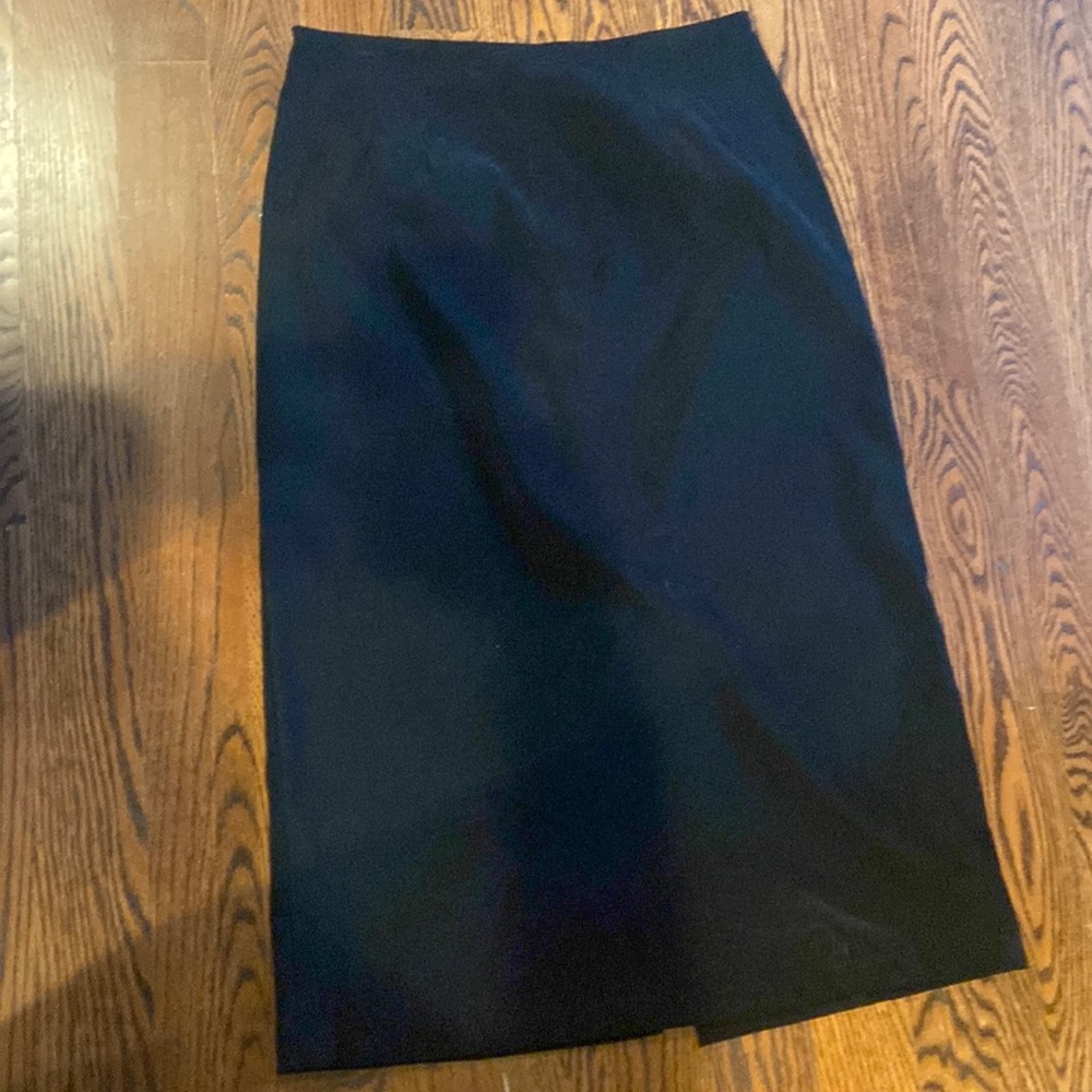 Long faux suede black skirt size 16 SMOKE FREE HOME